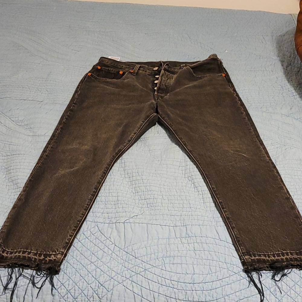 Vintage levi's black straight jeans.